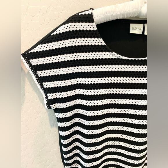 CHICO’S ZENERGY | Black White Textured Knit Stripe Top | Size 1 Medium - Picture 4 of 8